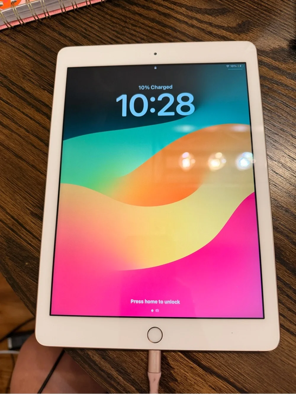 Apple iPad in White and rose gold back